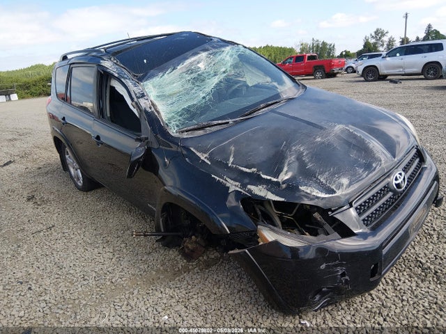 Salvage Toyota RAV4 Image