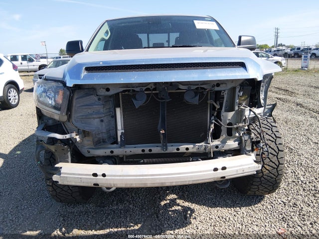 Toyota Tundra Sr5