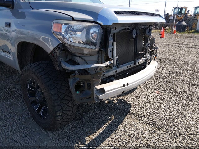 Toyota Tundra Sr5