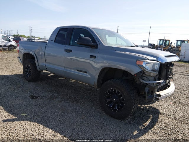 Salvage Toyota Tundra Image