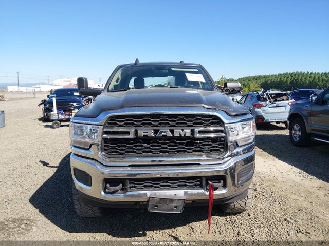 Ram 2500 Tradesman  4x4 6'4 Box