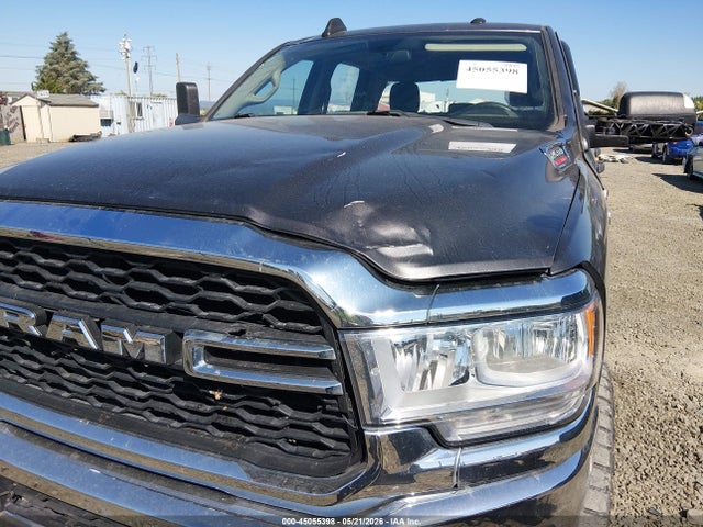 Ram 2500 Tradesman  4x4 6'4 Box