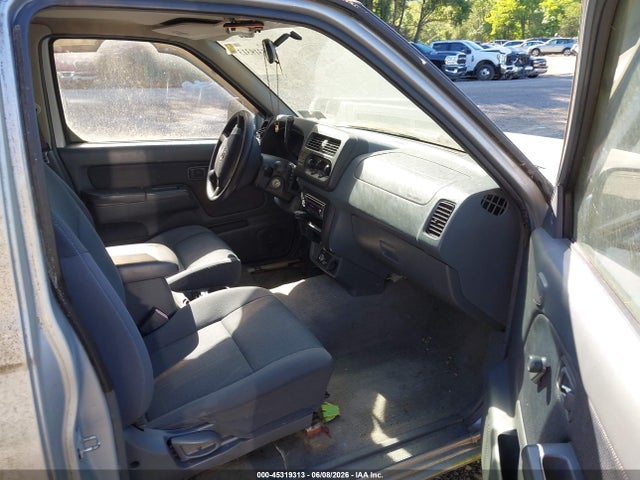 Nissan Frontier Xe
