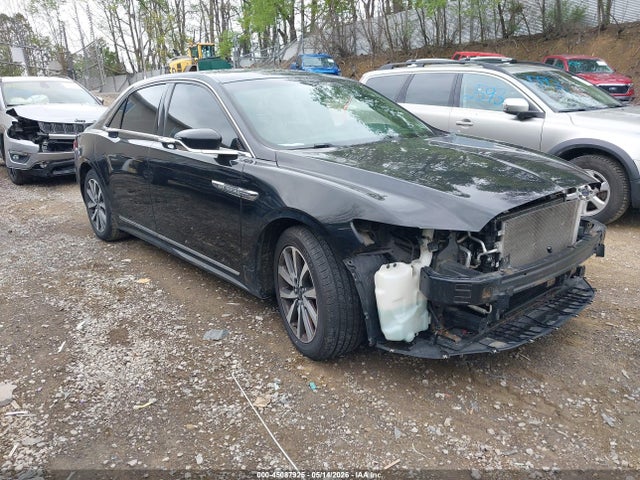 Salvage Lincoln Continental Image