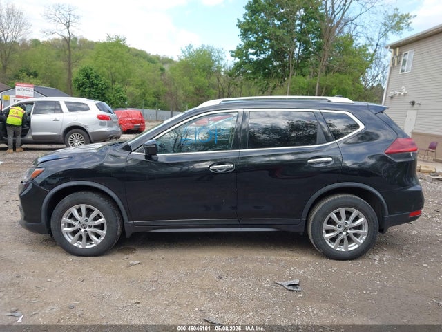 Nissan Rogue Sv