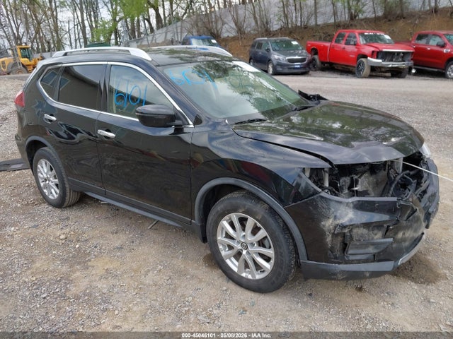Salvage Nissan Rogue Image