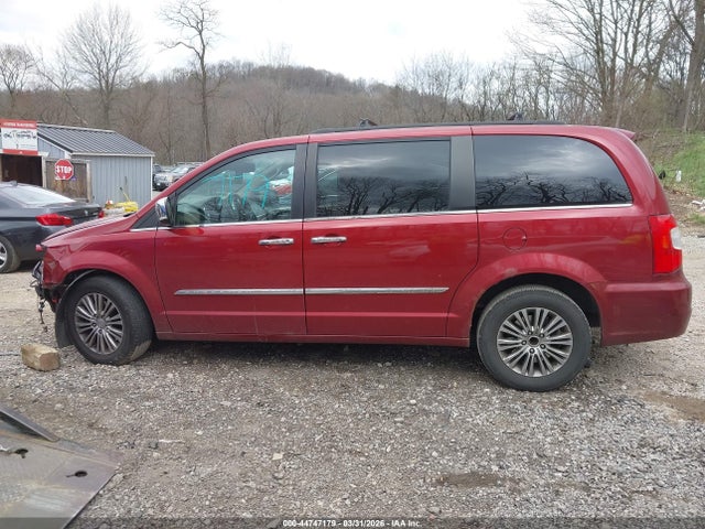 Chrysler Town & Country Touring-l