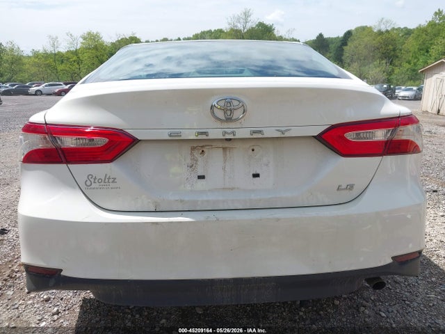 Toyota Camry Le