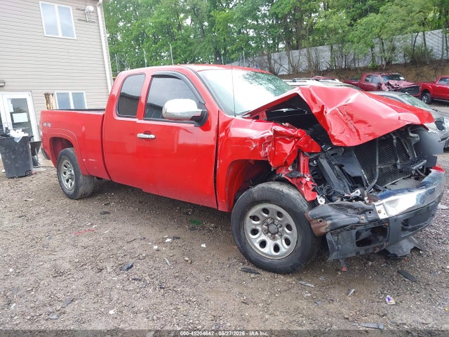 Salvage Chevrolet Silverado 1500 Image