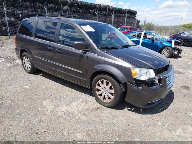 Salvage Chrysler Town & Country Image