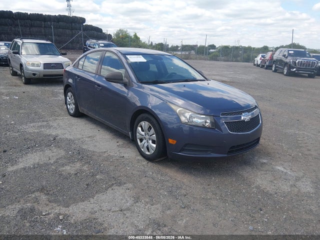 Salvage Chevrolet Cruze Image