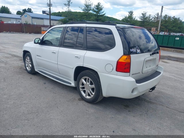 GMC Envoy Denali