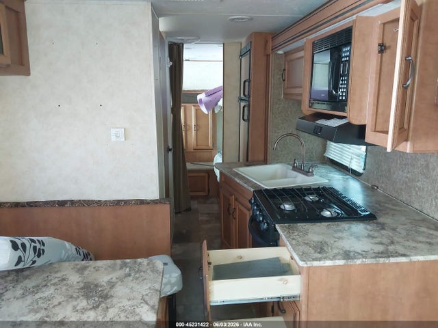 Coachmen Apex 298bhs Travel Trailer