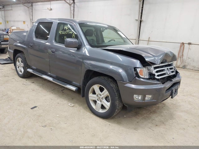 Salvage Honda Ridgeline Image
