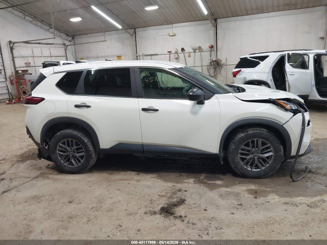 Nissan Rogue S Intelligent Awd