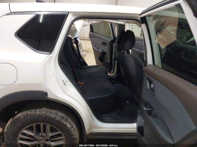 Nissan Rogue S Intelligent Awd