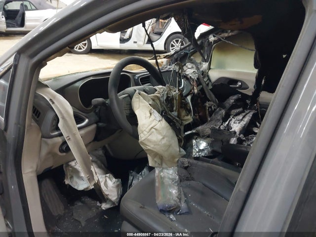 Chrysler Pacifica Touring L