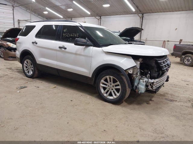 Salvage Ford Explorer Image