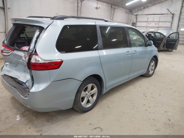 Toyota Sienna Le 8 Passenger