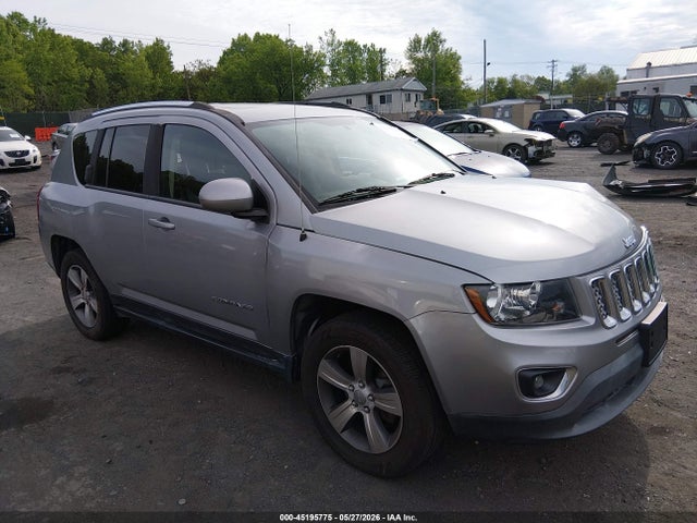 Salvage Jeep Compass Image