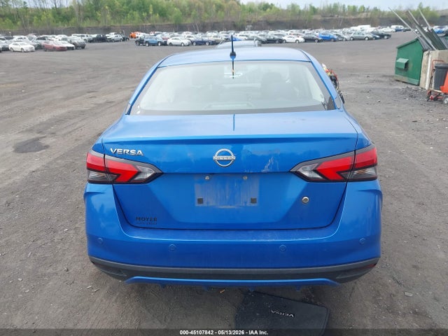 Nissan Versa 1.6 S