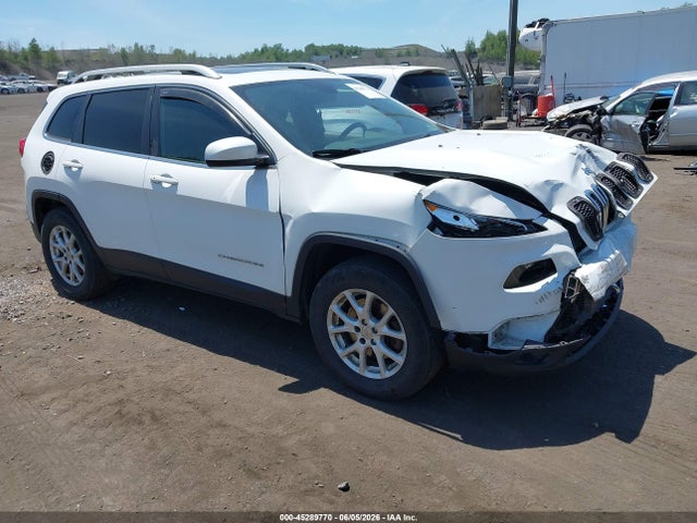 Salvage Jeep Cherokee Image