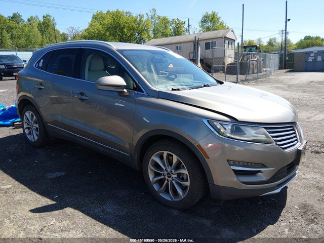 Salvage Lincoln MKC Image
