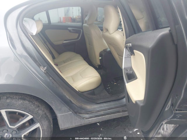 Volvo S60 T5 Dynamic