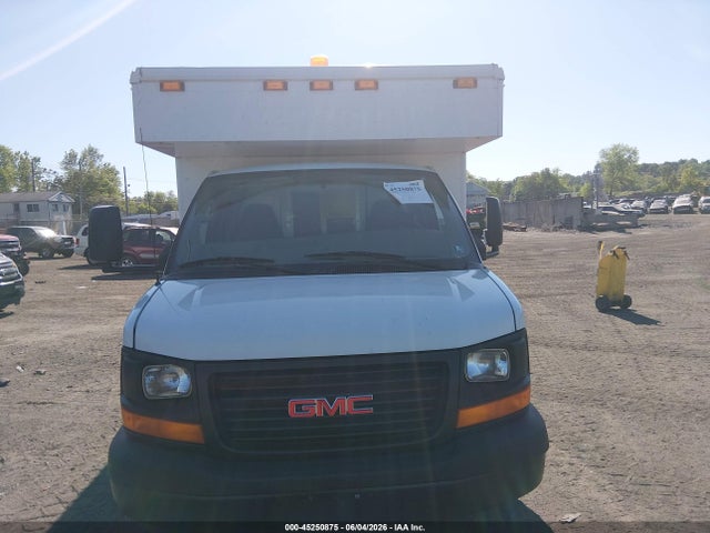General Motors Savana Cutaway Work Van