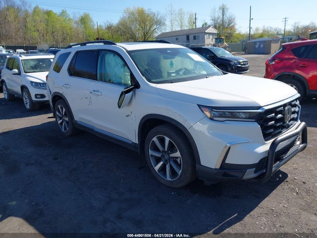Salvage Honda Pilot Image