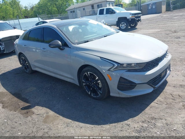 Salvage Kia K5 Image