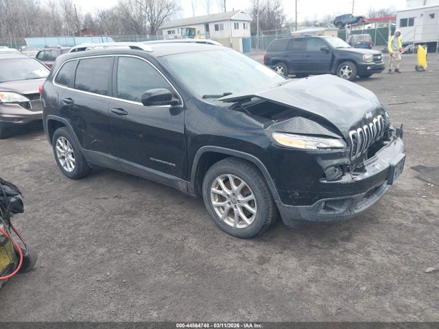 Salvage Jeep Cherokee Image