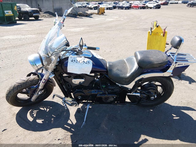 Suzuki Vz800