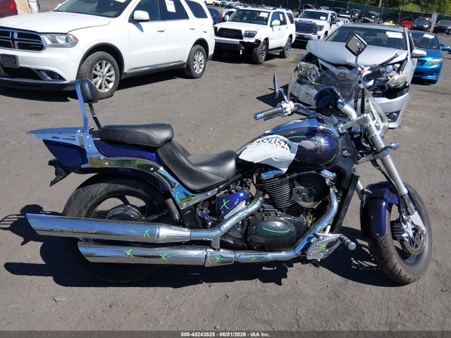 Suzuki Vz800