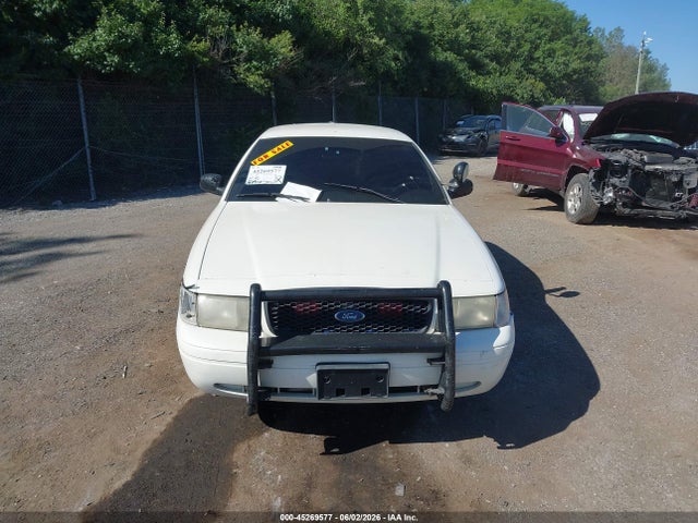 Ford Crown Victoria