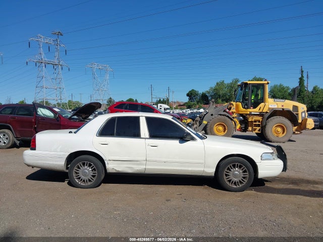 Ford Crown Victoria