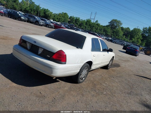 Ford Crown Victoria