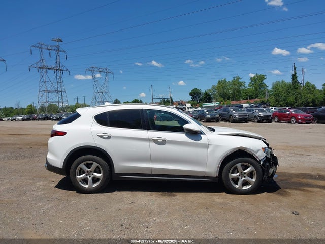 Alfa Romeo Stelvio Awd