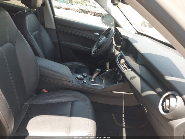 Alfa Romeo Stelvio Awd