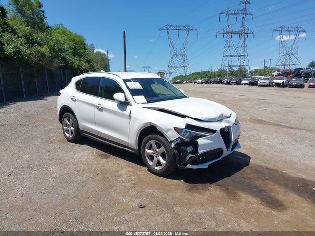 Salvage Alfa Romeo Stelvio Image