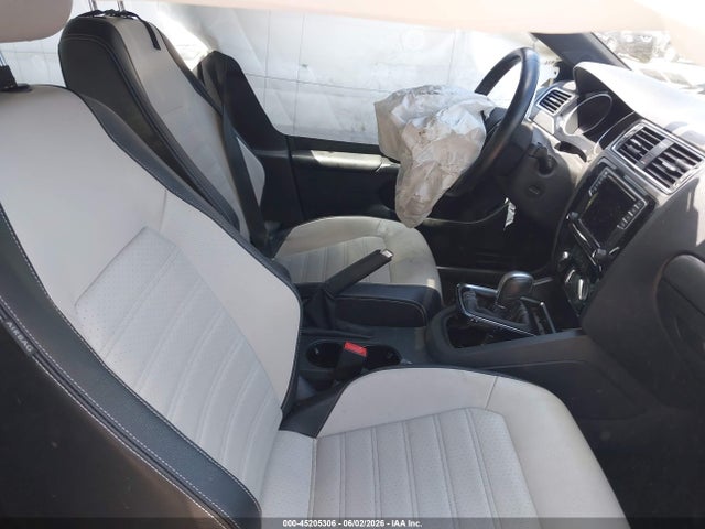 Volkswagen Jetta 1.8t Sport