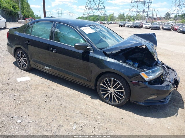 Salvage Volkswagen Jetta Image