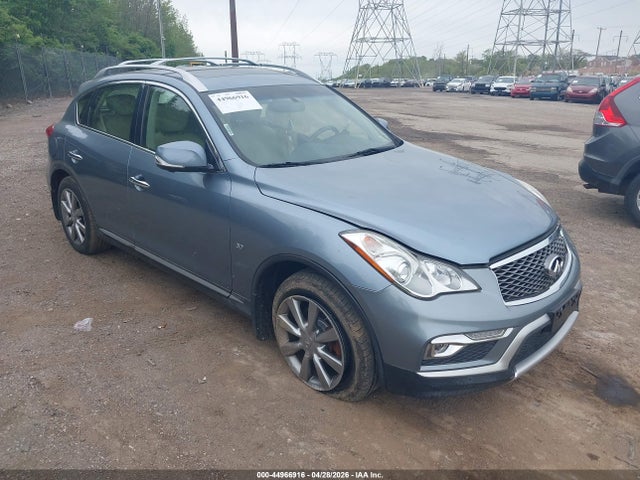 Salvage INFINITI Qx Image