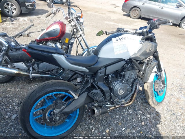 Yamaha Mtn690