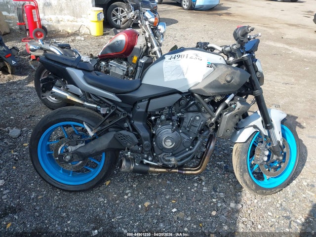 Yamaha Mtn690