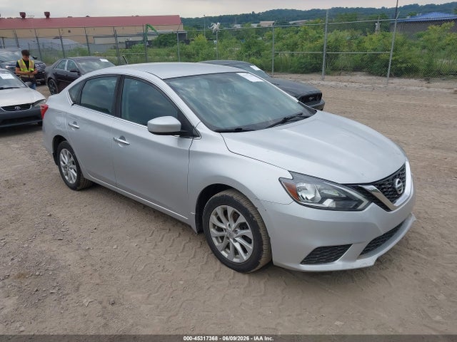 Salvage Nissan Sentra Image