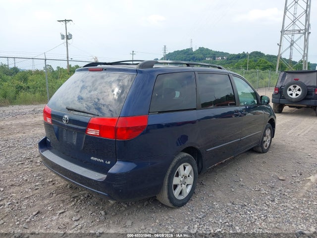 Toyota Sienna Le