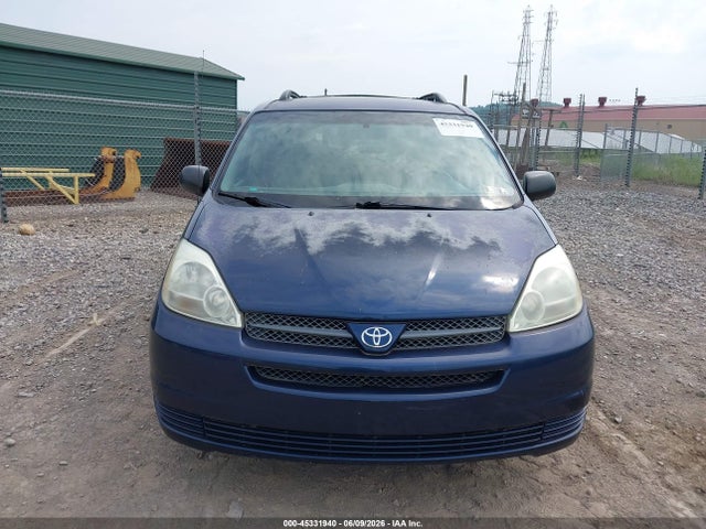 Toyota Sienna Le