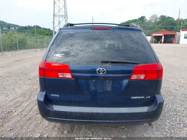 Toyota Sienna Le