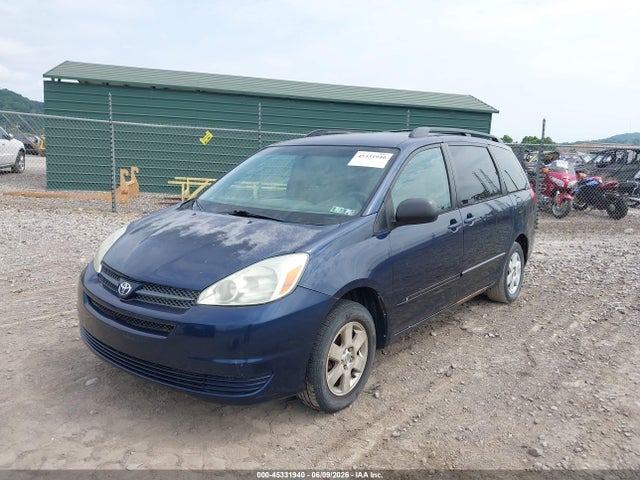 Toyota Sienna Le